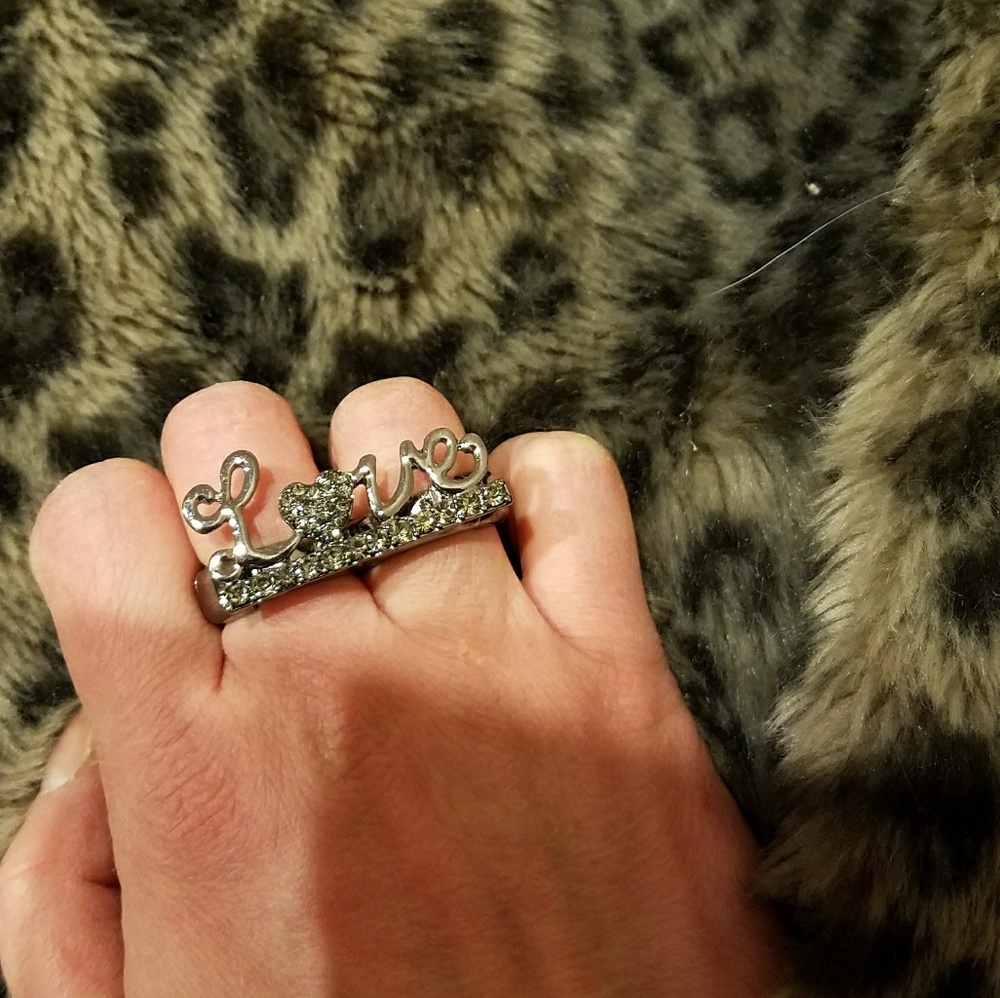 Gunmetal 2 finger love ring.